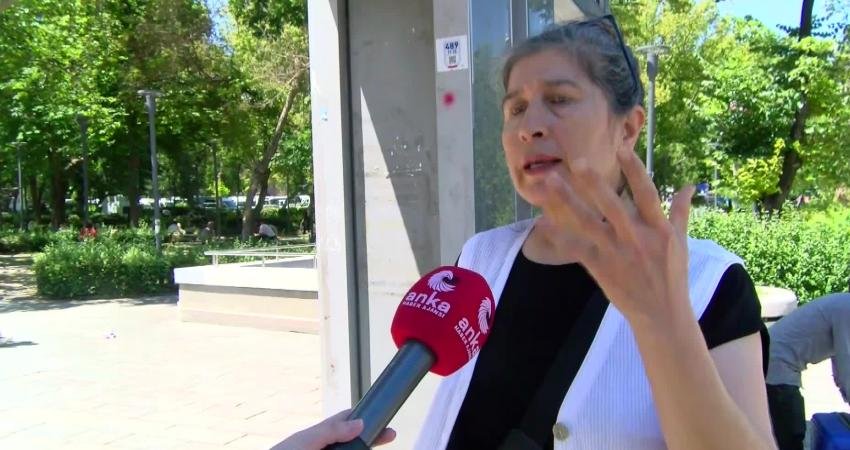 Ankara’da emekliler, maaşlarına yapılması beklenen zam oranına tepki gösterdi. Geçinemediğini