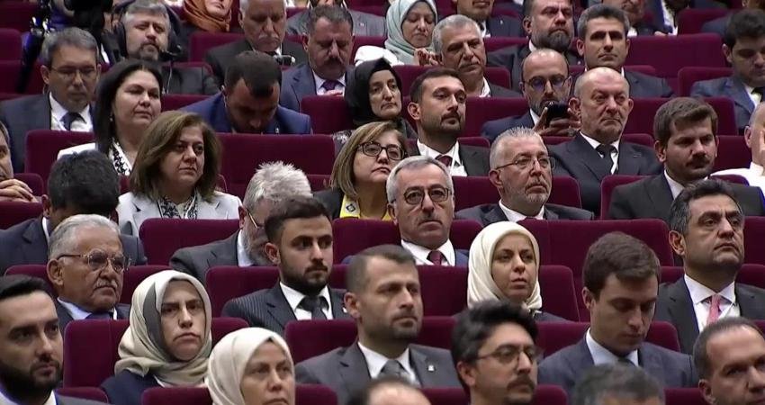 Erdoğan: “En Düşük Emekli Maaşını 7 Bin 500 Liraya Yükseltmek Suretiyle, Hassasiyetimizi Ortaya Koyduk. Yapılabilecek İyileştirmeler Hususunda Bakanlarımıza Talimatı Verdim” Cumhurbaşkanı Recep Tayyip Erdoğan; “Geçtiğimiz aylarda en düşük emekli maaşını