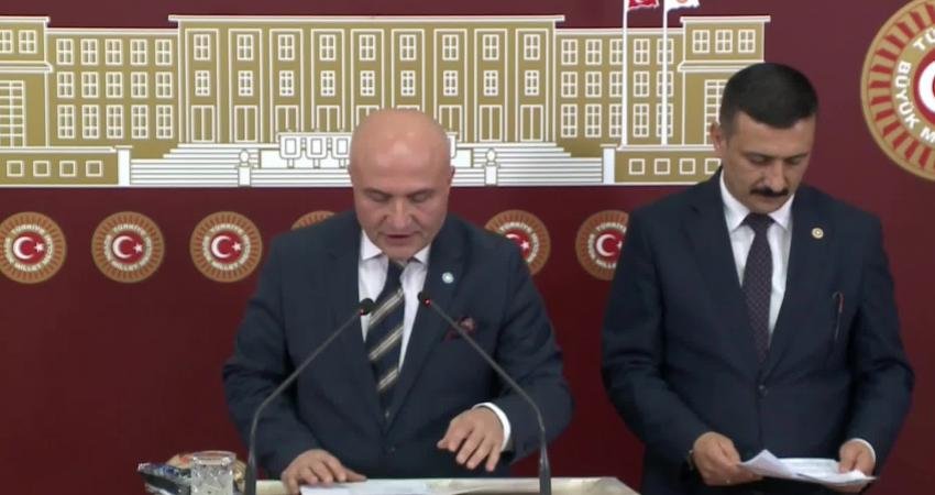 Erhan Usta: “Kesin Talebimiz, Artışın Hem Memur Emeklilerine Hem de SSK/Bağkur Emeklilerine Yapılmasıdır” İYİ Parti Grup Başkanvekili Erhan Usta, “Bizim kesin talebimiz, memurlar