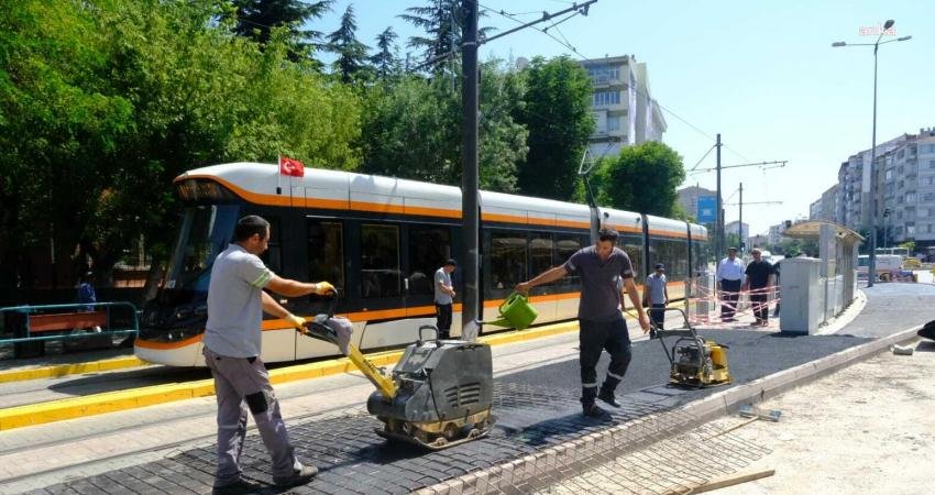Eskişehir Büyükşehir Belediyesi’nin (EBB) Odunpazarı ve Atatürk Lisesi kavşak düzenleme