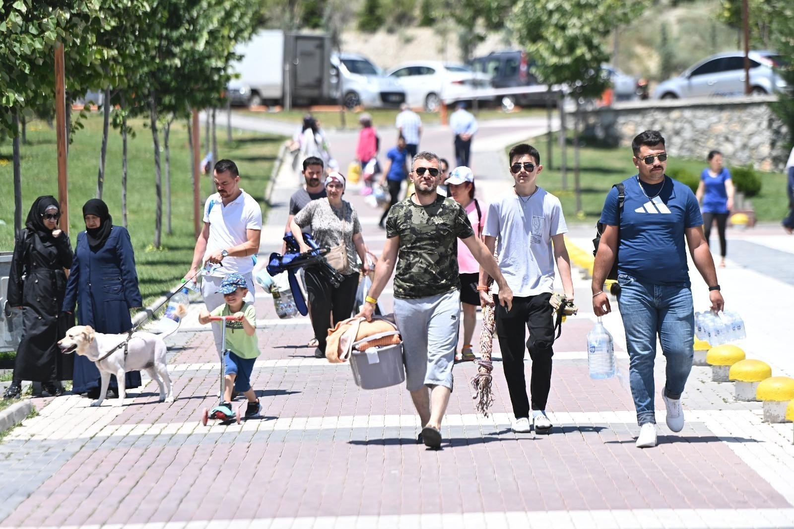 Başkentin ilk millet bahçesi Üreğil Millet Bahçesi, bayram tatilinde tam