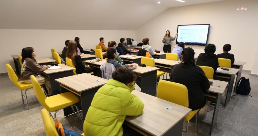 İstanbul Büyükşehir Belediyesi’nin (İBB) öğrencilerin LGS ve YKS’ye hazırlanmaları ve