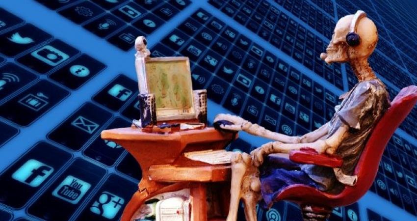 İnternet günümüz teknoloji çağında sık kullanılan ve vazgeçilmez bir aracı