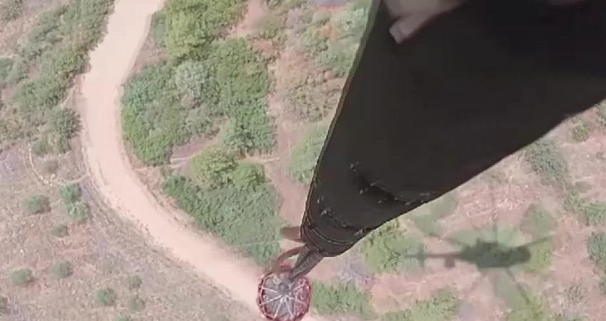 İzmir’in Ödemiş ve Kınık ilçelerinde ormanlık alanda yangın çıktı. Yangına