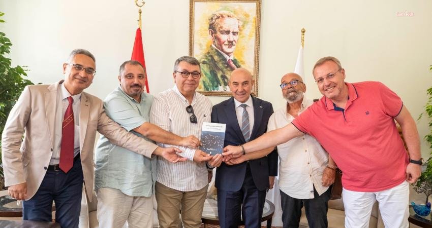 İzmir’de uzun yıllar gazetecilik yapan isimler, sosyal sorumluluk projesinde buluştu.