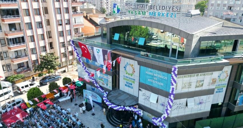 İzmit Belediyesi tarafından tadilatı tamamlanan Kuruçeşme Yaşam Merkezi'nin resmi açılış