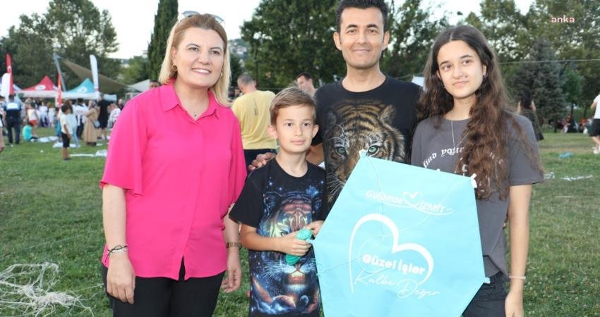 İzmit Belediyesi’nin çocuklar için düzenlediği Uçurtma Şenliği, Seka Park Uçurtma