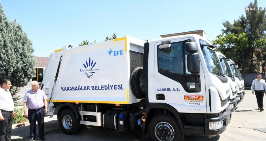 Karabağlar Belediyesi, hizmet araçlarına 4 yeni çöp kamyonu daha ekleyerek