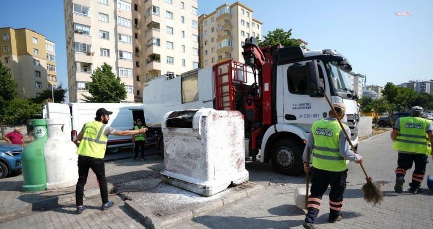 Kartal Belediyesi, Dünya Temizlik Haftası dolayısıyla ilçenin her noktasında temizlik