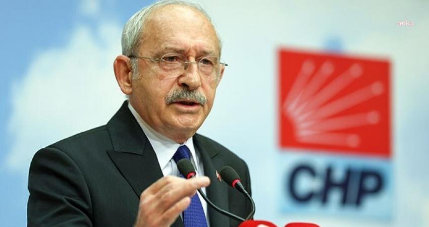 Kemal Kılıçdaroğlu: “Milletimize Kasteden Hain Terör Örgütünü Lanetliyor; Demokrasi Uğruna Can Veren 251 Şehidimizi Rahmetle, Gazilerimizi Minnetle Anıyor, O Gece Devleti Sokaktan Toplayan Milletimize Şükranlarımı Sunuyorum” CHP Genel Başkanı Kemal Kılıçdaroğlu, “15 Temmuz hain darbe girişiminin