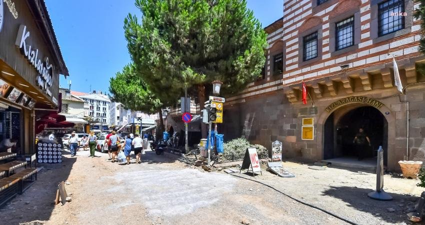 İzmir Büyükşehir Belediyesi, Kemeraltı’nı baştan sona yenileyecek altyapı ve üstyapı