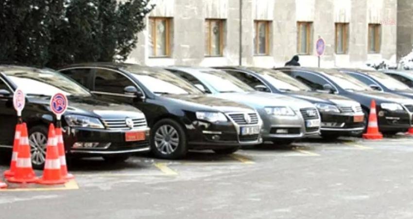 TBMM’de, kırmızı plakalı makam otoları da dahil olmak üzere bulunan