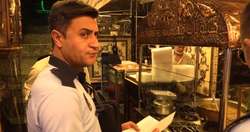 Konak’ta Kaçak İşyerine Geçit Yok Konak Belediyesi Zabıta Müdürlüğü ekipleri ilçedeki işletmelere yönelik
ruhsat denetimlerini yoğunlaştırdı.