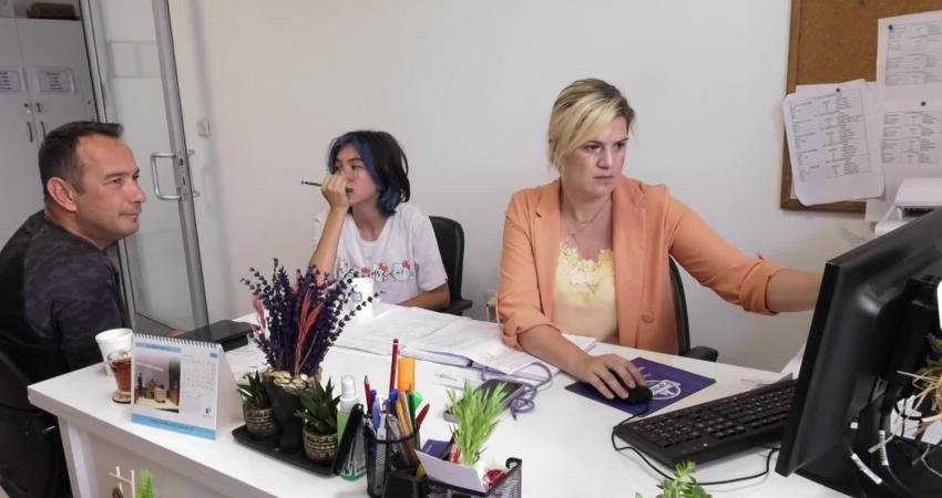 Konyaaltı Belediyesi’nden Lgs Rehberlik Hizmeti Konyaaltı Belediyesi, Liselere Geçiş Sistemi’ne (LGS) giren ve lise tercihi