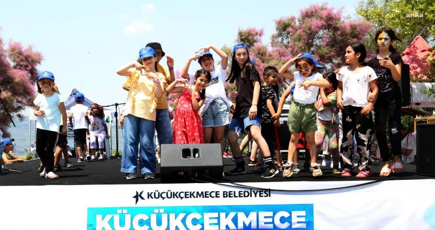 Küçükçekmece Belediyesi tarafından göl kenarında ‘Yaz Pikniği’ düzenlendi. Sosyal Yardım