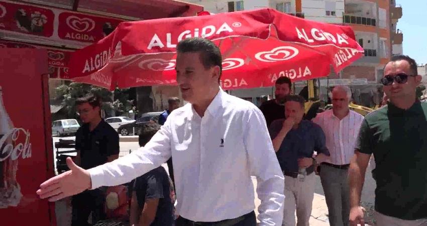 Kumluca’da sıcak asfalt çalışmaları, Eski Camii Çarşıiçi Caddesi'nde Belediye Başkanı