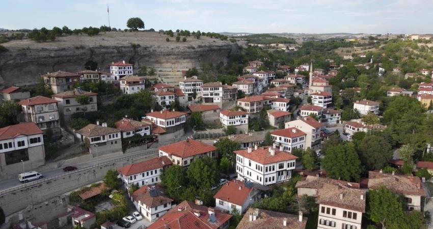 UNESCO Dünya Mirası şehirlerinden Karabük’ün Safranbolu ilçesini Kurban Bayramı tatili