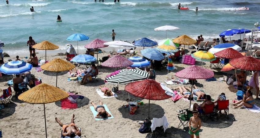Kuşadası, 9 günlük Kurban Bayramı tatilinde 2 milyon ziyaretçiyi ağırladı.