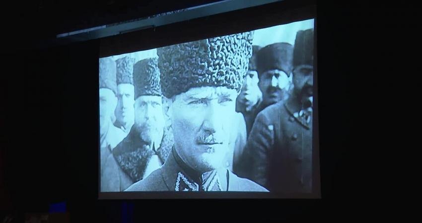 İzmir Büyükşehir Belediyesi, Lozan Antlaşması’nın 100. yılında Ataol Behramoğlu’nun 'Lozan'