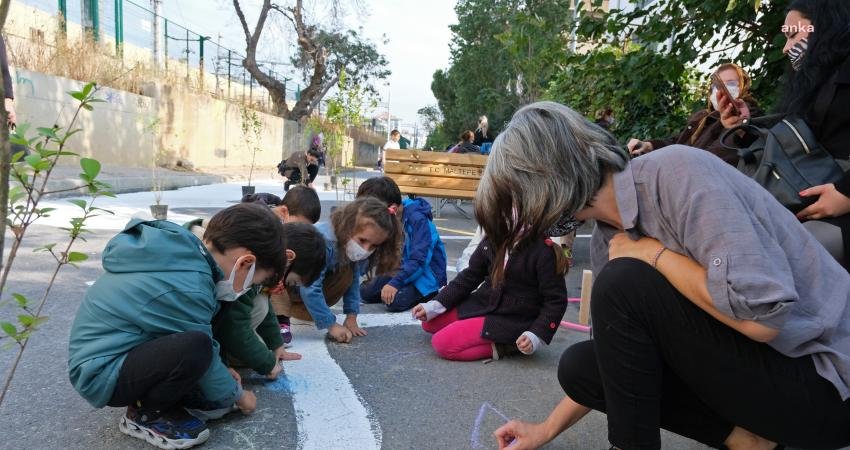 Maltepe Belediyesi’nin girişimleriyle İstanbul’da ilk kez “yaya öncelikli yol” olarak