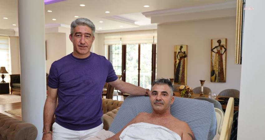 Marmaris Belediye Başkanı Mehmet Oktay, motor kazası geçiren Marmaris'te yaşayan