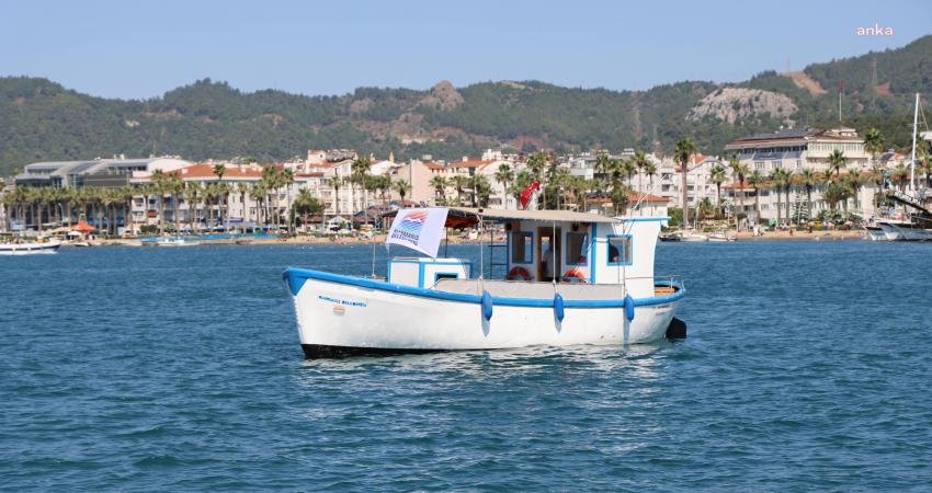 Uzun yıllardır atıl durumda olan tekne Marmaris Belediyesi ustaları tarafından