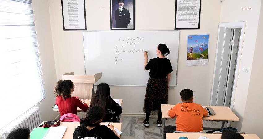Mersin Büyükşehir Belediyesi Sosyal Hizmetler Dairesi bünyesinde hizmet veren 14