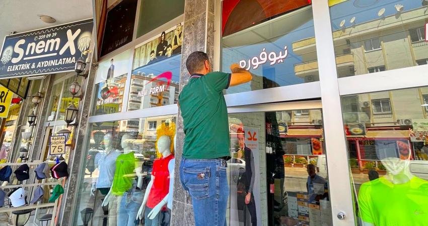 Mezitli Belediyesi ekipleri ilçe genelinde Türkçe tabela denetimi yaptı. Mezitli