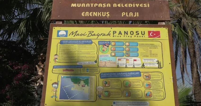 Muratpaşa Belediye Başkanı Ümit Uysal, falezlerinin denizle buluştuğu noktada yer