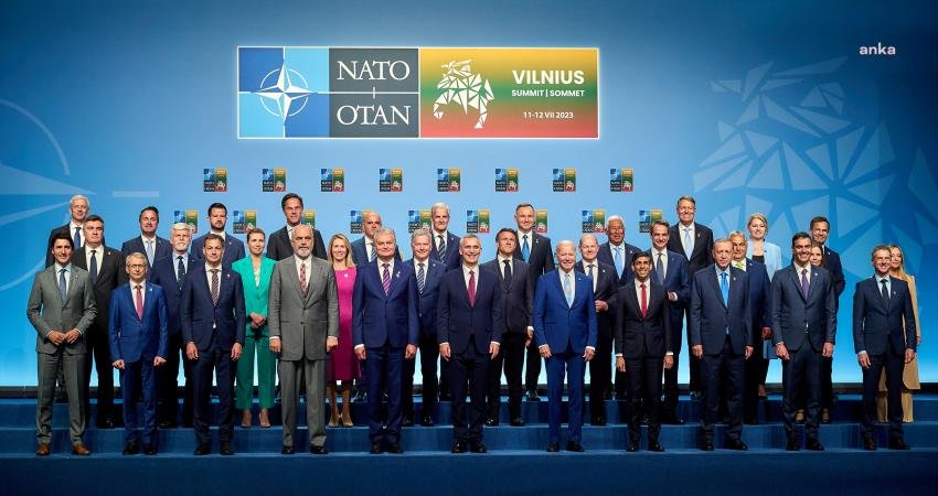 NATO Zirvesi Vılnıus’ta Bugün Başladı Litvanya’nın başkenti Vilnius’ta devlet ve hükümet başkanlarının katıldığı NATO Zirvesi,