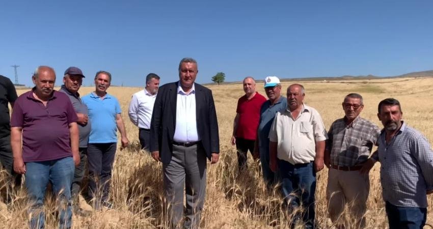Niğde’nin Ulukışla ilçesindeki buğday ve arpa üreticileri yaşadıkları sorunları CHP