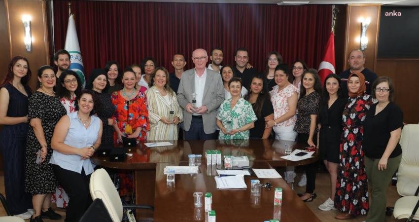 Odunpazarı Belediye Başkanı Kurt, Sunuculuk Atölyesi’nin Son Dersine Katıldı Eğitmenliğini Serpil Vurucu’nun üstlendiği Odunpazarı Belediyesi Sunuculuk Atölyesi, son dersini