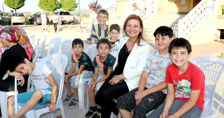 Safranbolu Belediye Başkanı Elif Köse, 15 Temmuz Mahallesi sakinleri ile