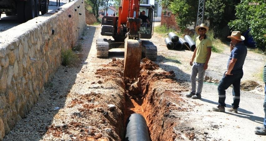 Safranbolu Belediyesi Su ve Kanalizasyon Müdürlüğü ekipleri, Esentepe Mahallesi'nden başlayıp