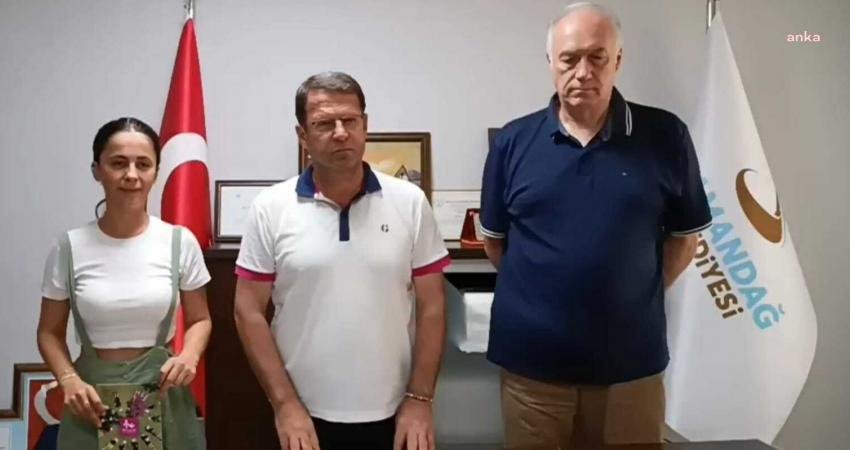 Samandağ Belediyesi’nden Depremzede Kız Çocuklarının Eğitimi İçin Önemli Adım Samandağ Belediye Başkanı Refik Eryılmaz, Adnan Polat Vakfı ve Koruncuk