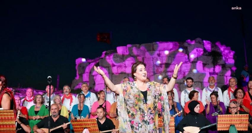 Seferihisar Belediyesi ile Seferihisar Müzik, Kültür, Sanat ve Halk Oyunları