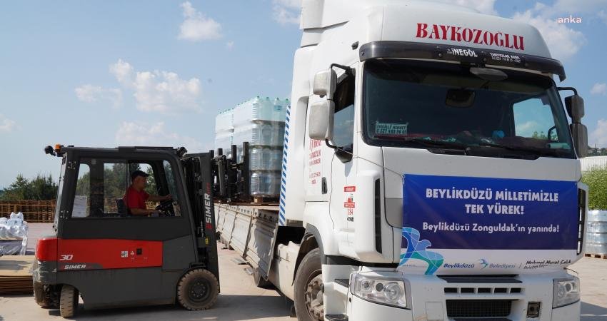 Beylikdüzü Belediyesi, sel felaketinin vurduğu Zonguldak’a yardım ulaştırmak için harekete