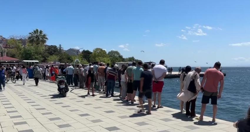 Sinop'ta vatandaşlar ve balıkçılar, deniz soğuk şoku nedeniyle yarı baygın
