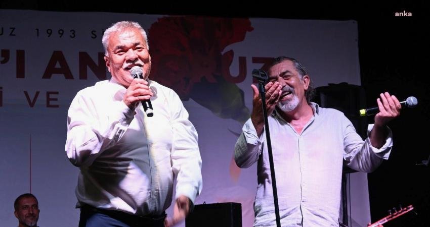 Sivas Katliamı’nda yaşamını yitiren canlar, Torbalı’da anıldı. Torbalı Belediye Başkanı