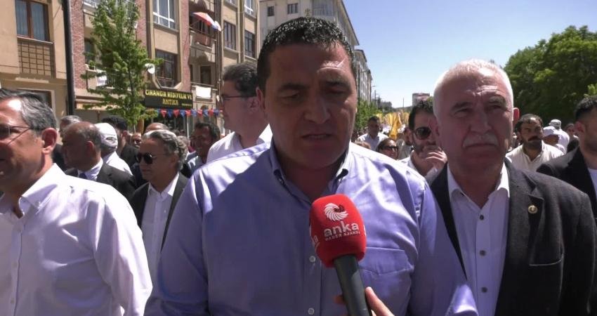 Sivas Katliamının 30. Yılı… CHP Sivas Milletvekili Karasu: Adalete Susamış Bu Topraklarda Adaleti Sağlayamadığınız Müddetçe, Demokrasiyi Yerleştiremediğiniz Müddetçe Madımak Ne İlkti Ne de Son Olacak CHP Sivas Milletvekili Ulaş Karasu, Madımak Katliamının 30. yıl dönümünde