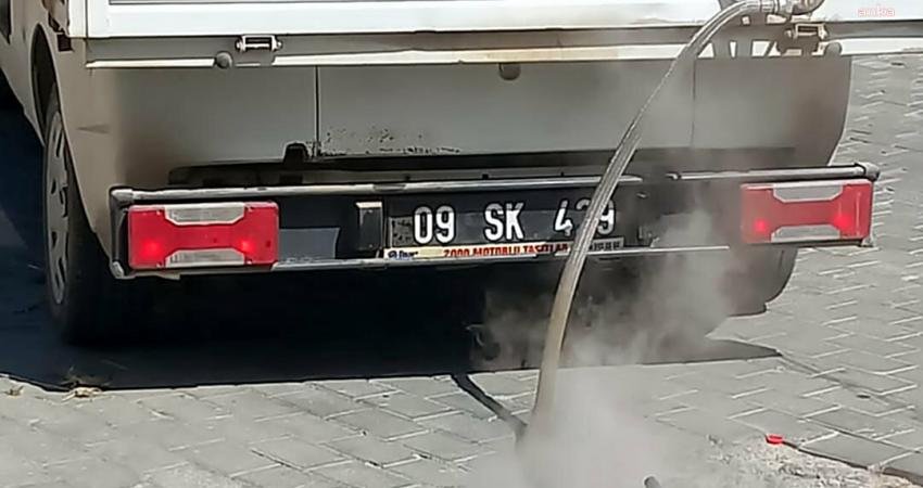 Söke’de Termal Sisleme ile Haşere ve Uçkun Mücadelesi Söke Belediyesi ilaçlama ekipleri, larva ve uçkun üremesini önleme çalışmaları