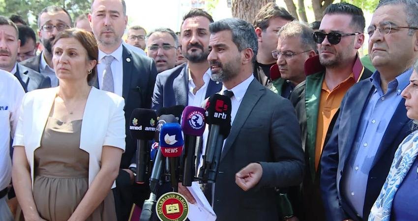 Diyarbakır Baro Başkanı Tahir Elçi'nin, 2015'te tarihi Dört Ayaklı Minare