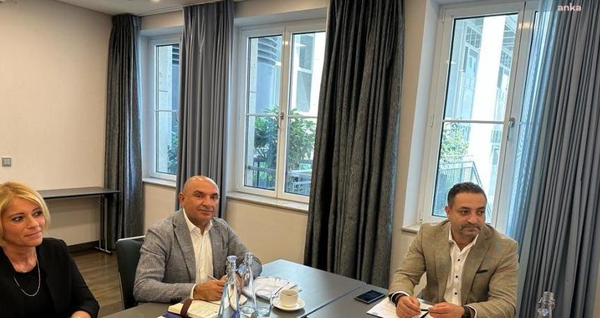 CHP Genel Başkan Yardımcısı Tahsin Tarhan, Almanya CHP birlikleriyle Köln’de