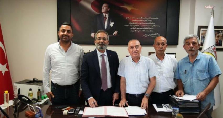 Tarsus Belediyesi’nde ara iş sözleşmesi süreci tamamlandı. İmzalanan sözleşme ile