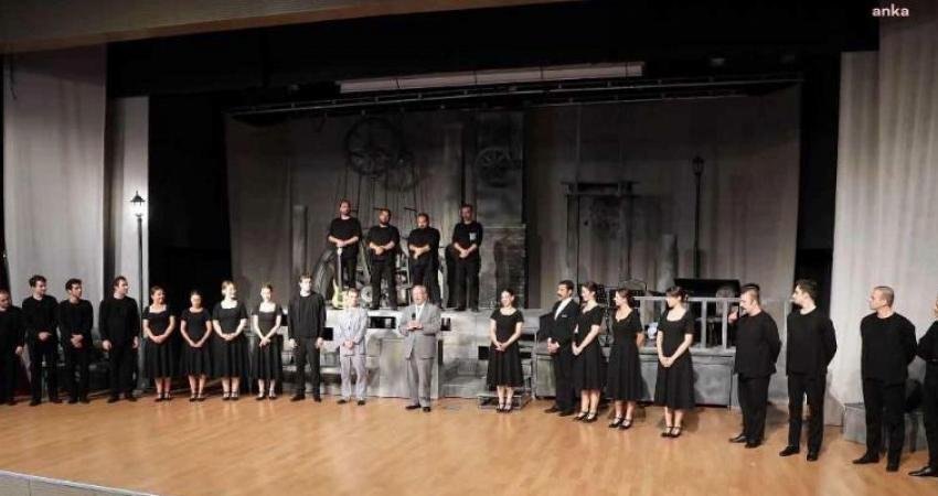 Tekirdağ Büyükşehir Belediyesi Şehir Tiyatrosu il içindeki ilk turnesini Çerkezköy