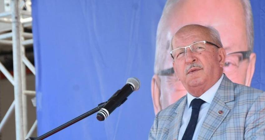 Tekirdağ Büyükşehir Belediyesi, kentte balıkçılık yapan vatandaşlara malzeme desteği verdi.