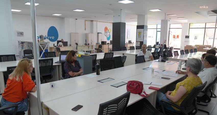 Tepebaşı’nda Girişimci Adayları İçin Eğitimler Devam Ediyor Tepebaşı Sosyal Kuluçka Merkezi’nde düzenlenen ‘Sosyal İş Fikri Geliştirme Atölyesi’nde