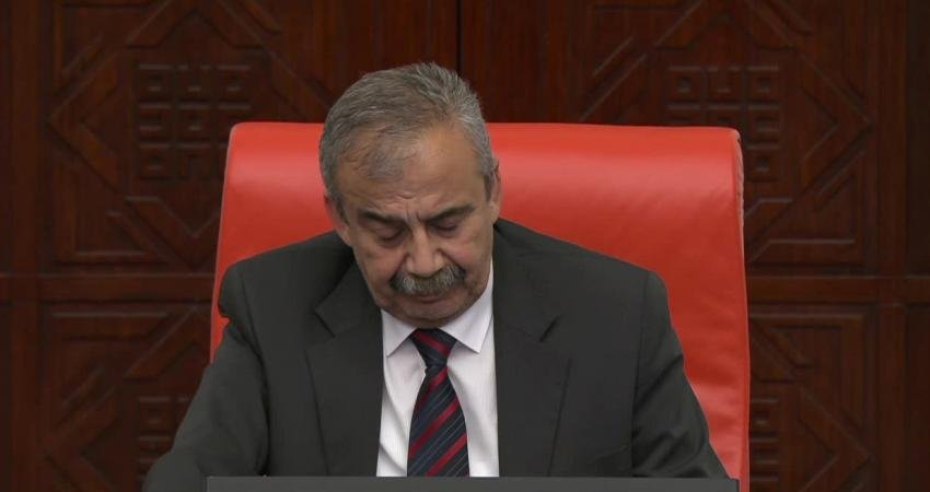 Veli Ağbaba: “Bu Ülkenin Vergi Rekortmenleri Sizin Beşli Çeteleriniz Değil. Bu Ülkenin Vergi Rekortmenleri Her Gün Bebek Bezi Alan Anneler” CHP Malatya Milletvekili Veli Ağbaba, TBMM Genel Kurulu’nda ek bütçeyle