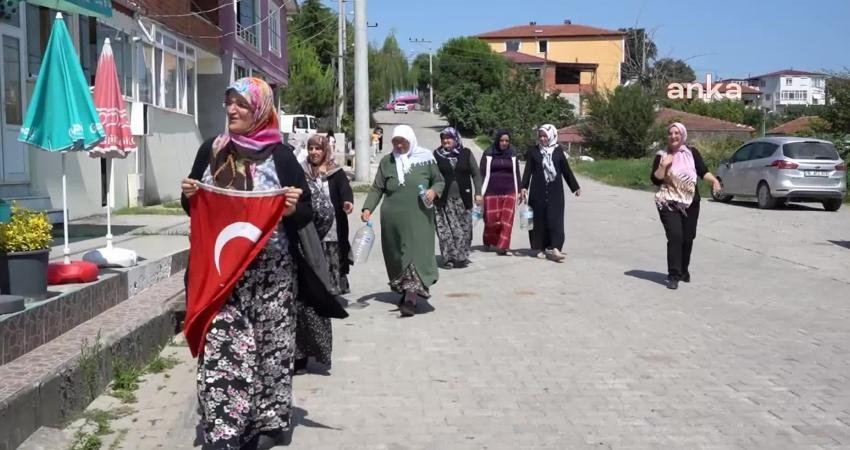 Yalova’nın Elmalık köyünde yaşayan vatandaşlar uzun süredir su kesintileri yaşıyor. Yalova