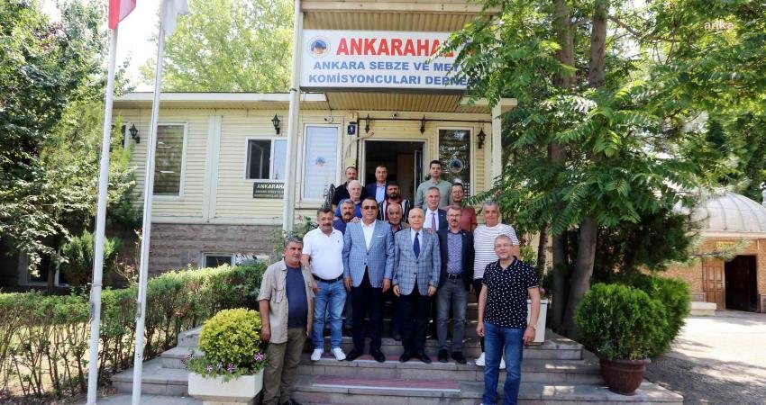 Yenimahalle Belediye Başkanı Fethi Yaşar, Ankara Toptancı Hali içerisinde bulunan